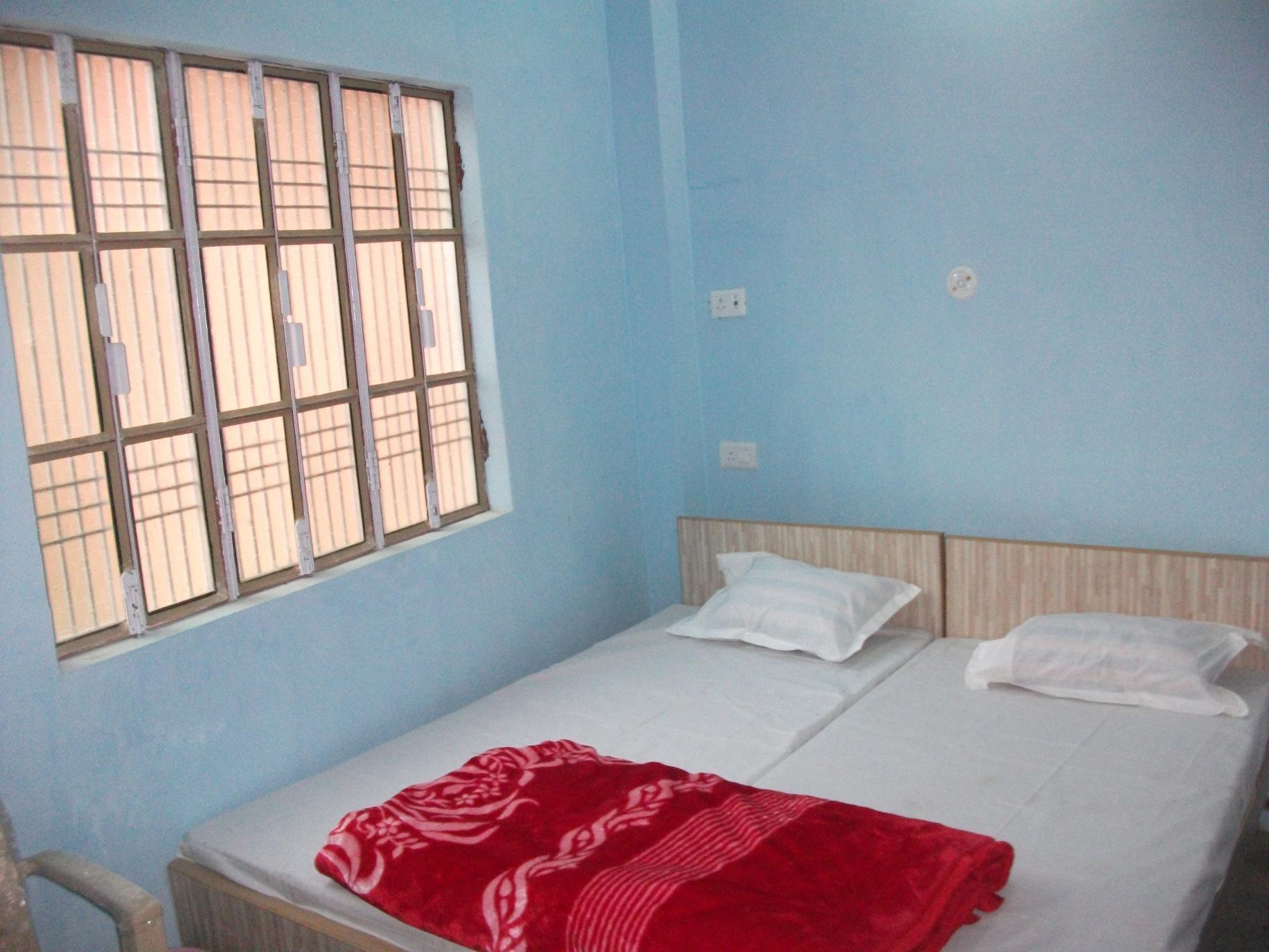 Holy City Inn Varanasi Exterior photo