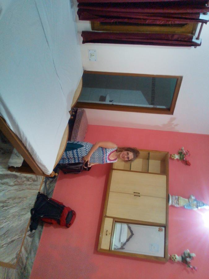 Holy City Inn Varanasi Exterior photo